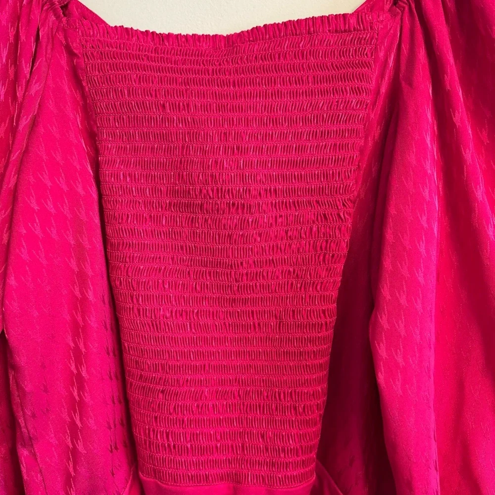 Express Long Sleeve Houndstooth Bodysuit - Picture 9 of 10